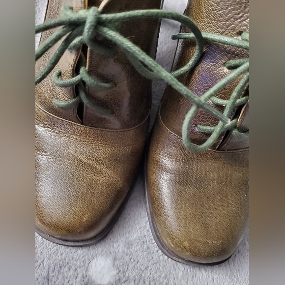 Nine West, size 8.5 heeled boots - Picture 13 of 14